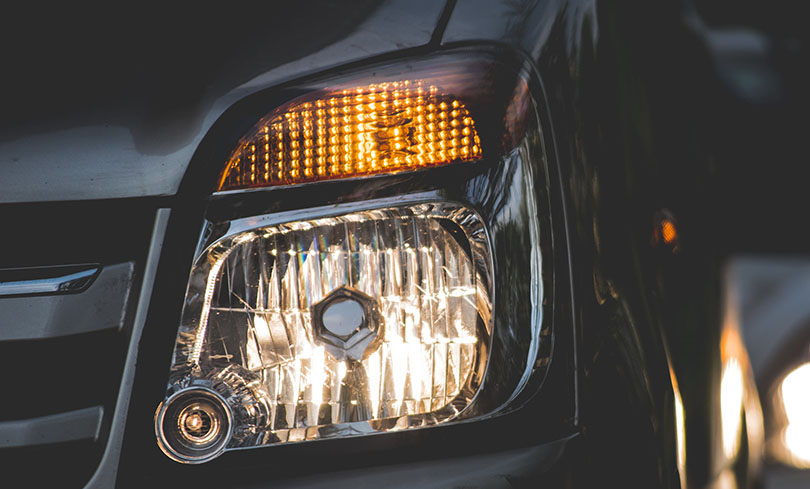 Como escolher o revestimento de luz do carro que combina com você?